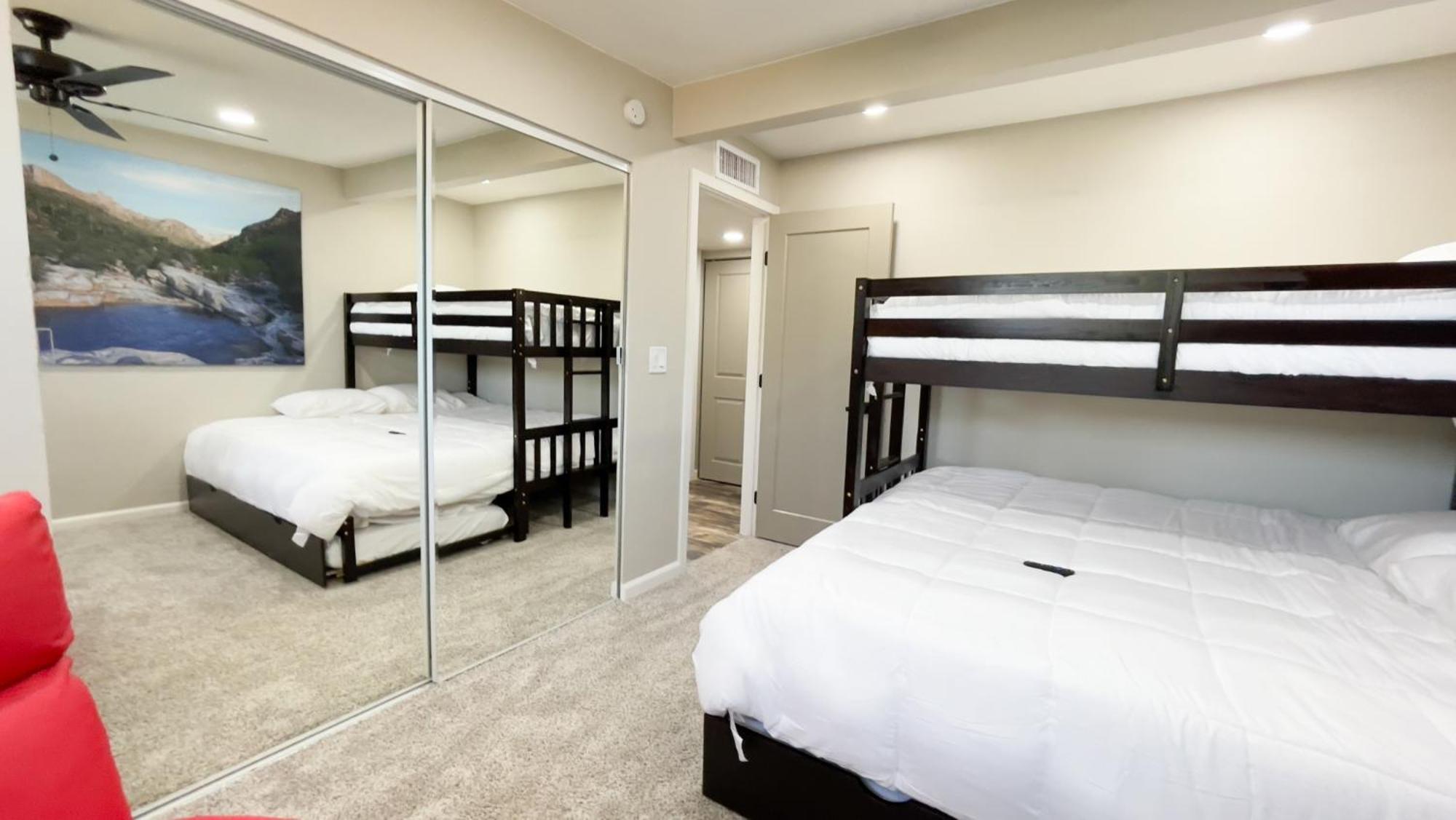 טוסון Private Home - Heated Pool, Billiards, Darts, Foosball, Fireplace, 5 Smart Tvs, Bbq, Cotton Bedding - The Saguaro Sanctuary, Pool Heat Optional מראה חיצוני תמונה