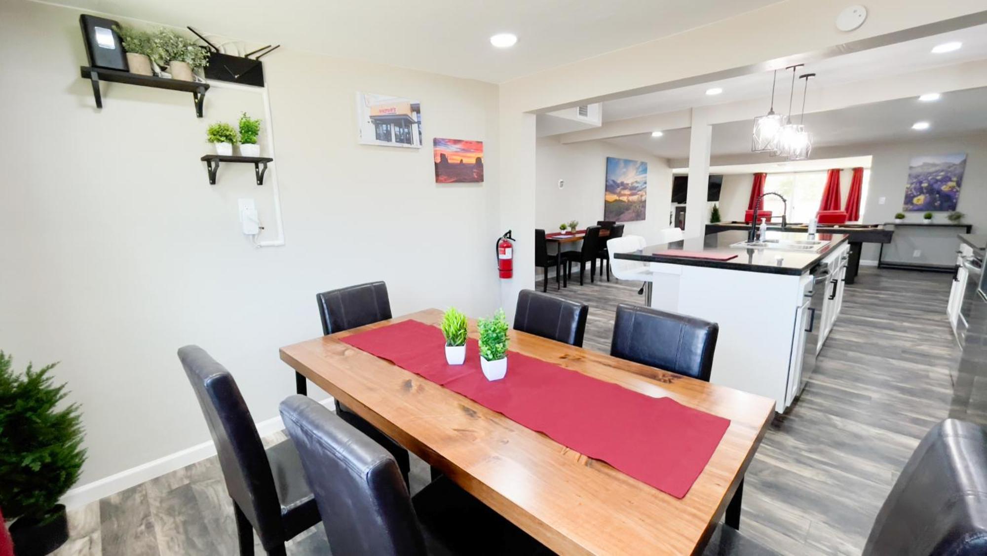 טוסון Private Home - Heated Pool, Billiards, Darts, Foosball, Fireplace, 5 Smart Tvs, Bbq, Cotton Bedding - The Saguaro Sanctuary, Pool Heat Optional מראה חיצוני תמונה
